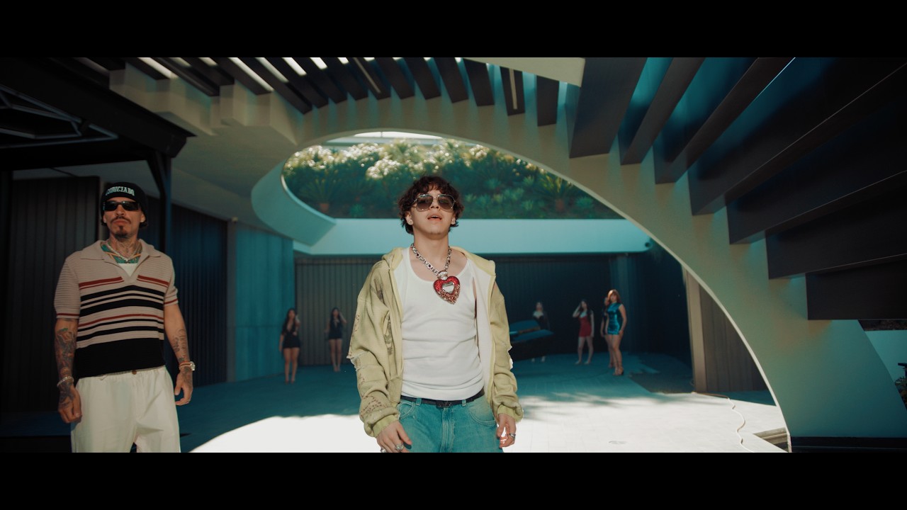 Xavi Ft. Codiciado – Se Me Amanece